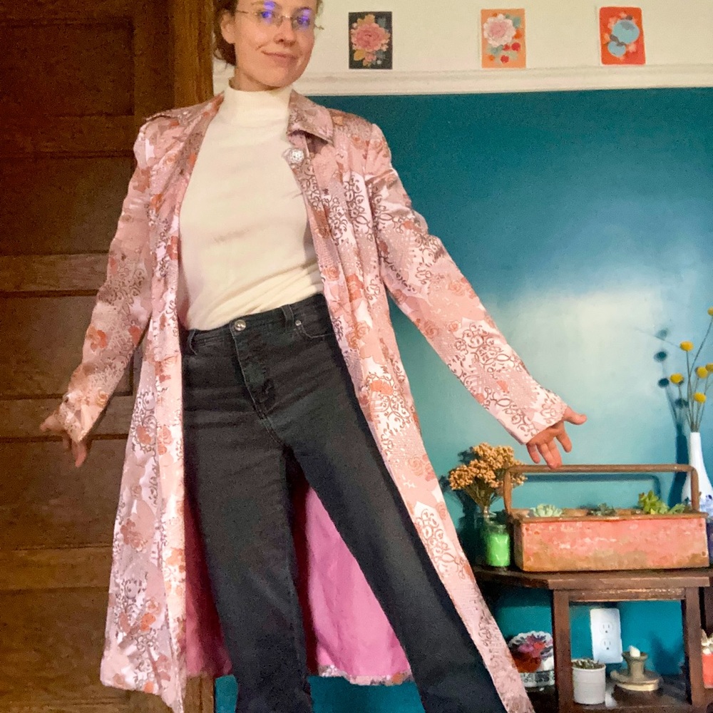 Gorgeous pink vintage coat from WDNY